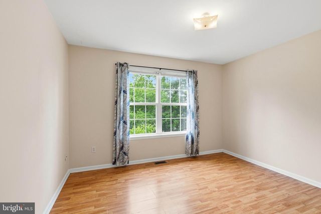 3 TOMASELLO DR, Millville, NJ 08332