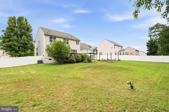 3 TOMASELLO DR, Millville, NJ 08332