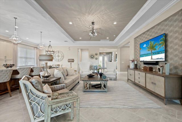 208 Lucia Court, Jupiter, FL 33478