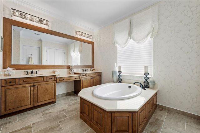 208 Lucia Court, Jupiter, FL 33478