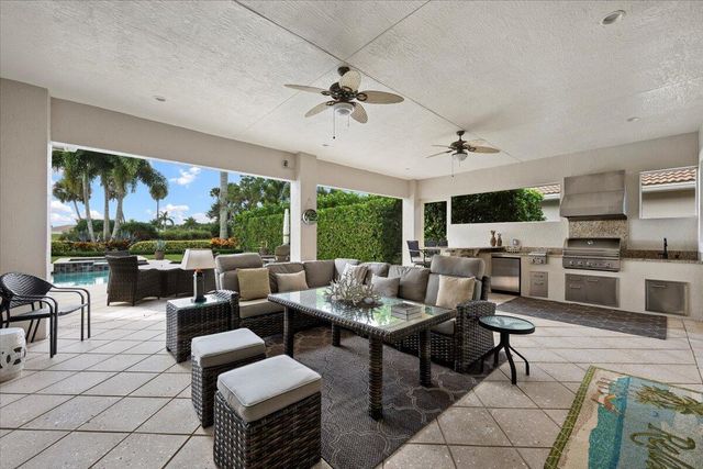 208 Lucia Court, Jupiter, FL 33478