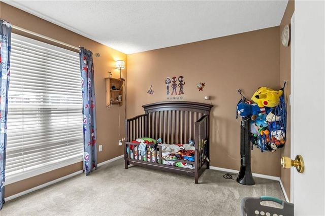 6210 NW 82nd Terrace, Kansas City, MO 64151