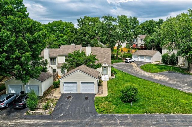 6210 NW 82nd Terrace, Kansas City, MO 64151