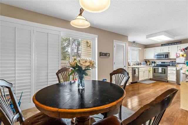 6210 NW 82nd Terrace, Kansas City, MO 64151
