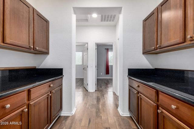 5374 W CHISUM Trail, Phoenix, AZ 85083