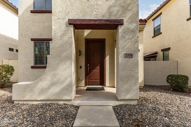 5374 W CHISUM Trail, Phoenix, AZ 85083