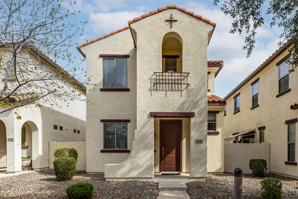 5374 W CHISUM Trail, Phoenix, AZ 85083