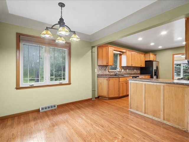920 Westwood Drive NW, Cedar Rapids, IA 52405