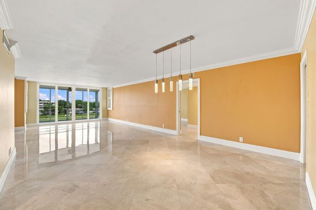 800 Cypress Grove Drive 504, Pompano Beach, FL 33069