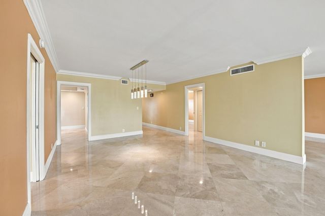 800 Cypress Grove Drive 504, Pompano Beach, FL 33069