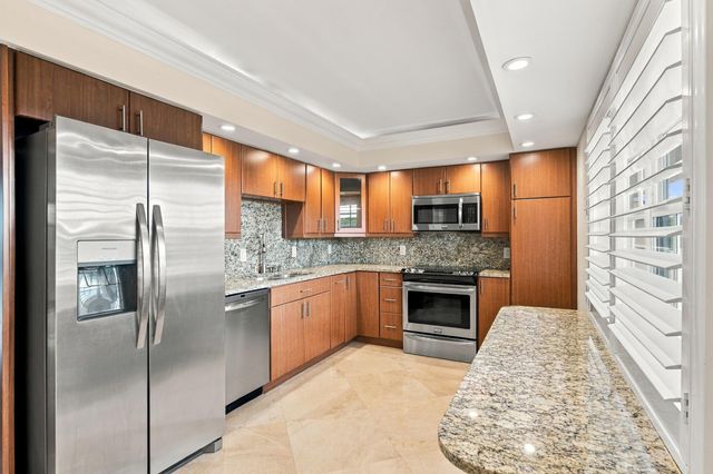 800 Cypress Grove Drive 504, Pompano Beach, FL 33069