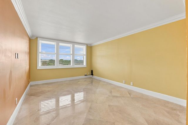800 Cypress Grove Drive 504, Pompano Beach, FL 33069