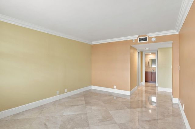 800 Cypress Grove Drive 504, Pompano Beach, FL 33069