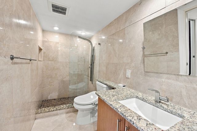 800 Cypress Grove Drive 504, Pompano Beach, FL 33069