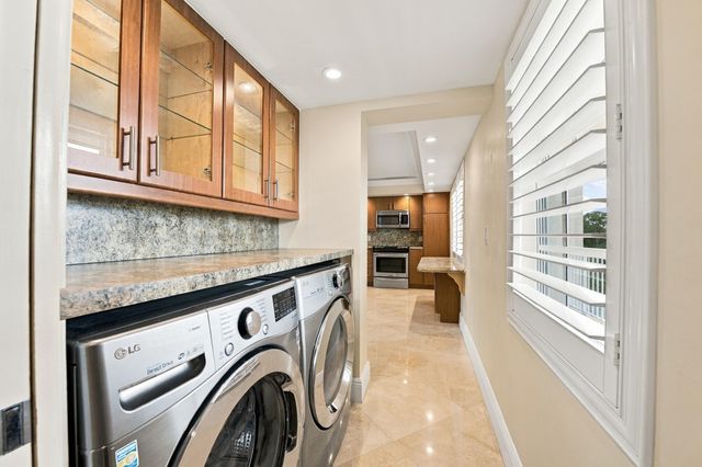 800 Cypress Grove Drive 504, Pompano Beach, FL 33069