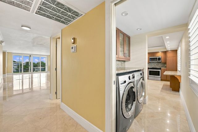 800 Cypress Grove Drive 504, Pompano Beach, FL 33069