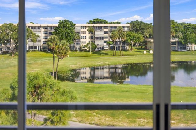 800 Cypress Grove Drive 504, Pompano Beach, FL 33069