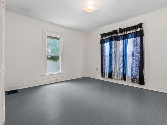 2707 Olive Street, St Joseph, MO 64507