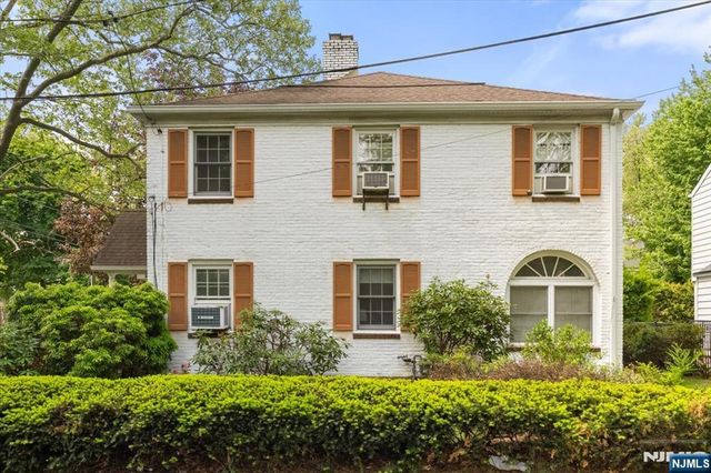 302 Howard Avenue, Fair Lawn, NJ 07410