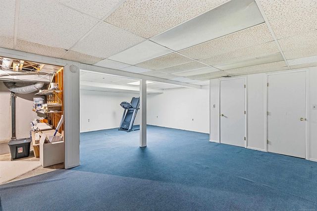 22461 Lavon Street, Saint Clair Shores, MI 48081