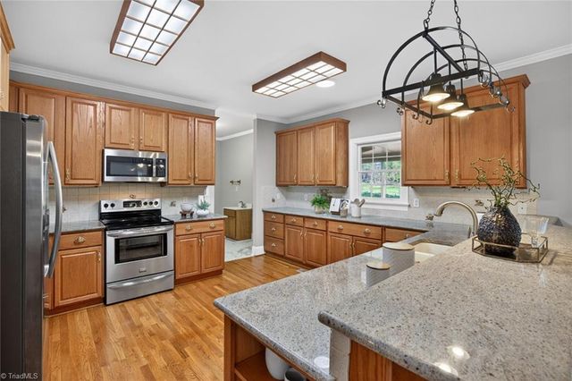 1747 Scalesville Road, Summerfield, NC 27358
