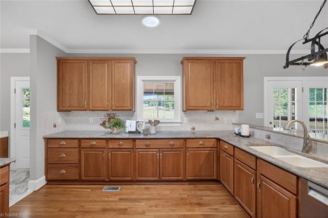 1747 Scalesville Road, Summerfield, NC 27358