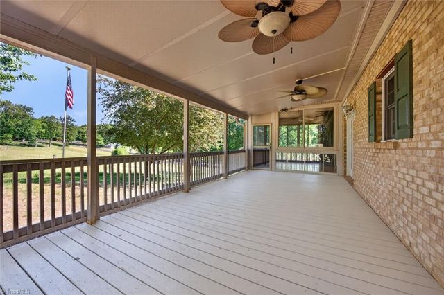 1747 Scalesville Road, Summerfield, NC 27358
