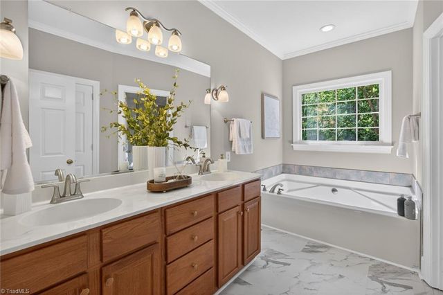 1747 Scalesville Road, Summerfield, NC 27358