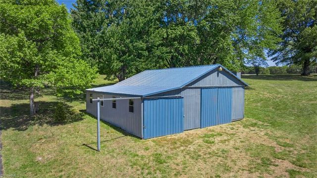 1747 Scalesville Road, Summerfield, NC 27358
