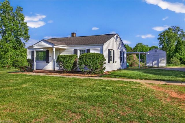 1747 Scalesville Road, Summerfield, NC 27358