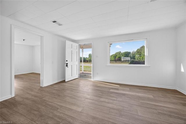 1747 Scalesville Road, Summerfield, NC 27358