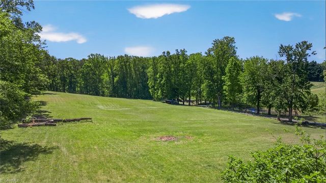 1747 Scalesville Road, Summerfield, NC 27358