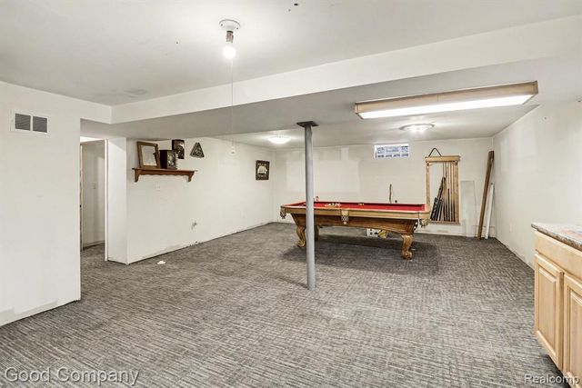 835 S Saginaw Street, Lapeer, MI 48446