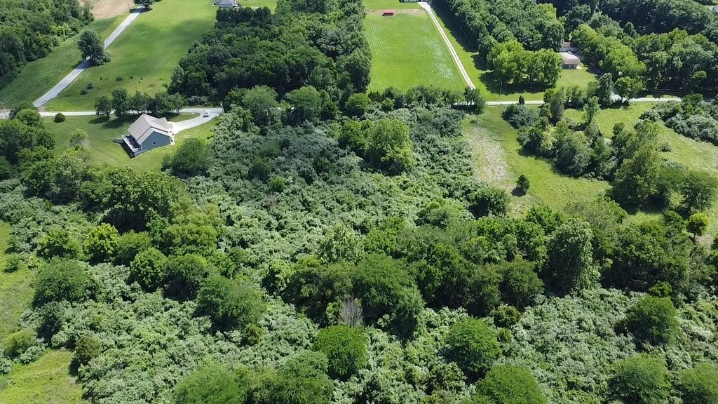 Image 3 of property listing at 0 E Boyd Road, Mt Vernon, IL 62864