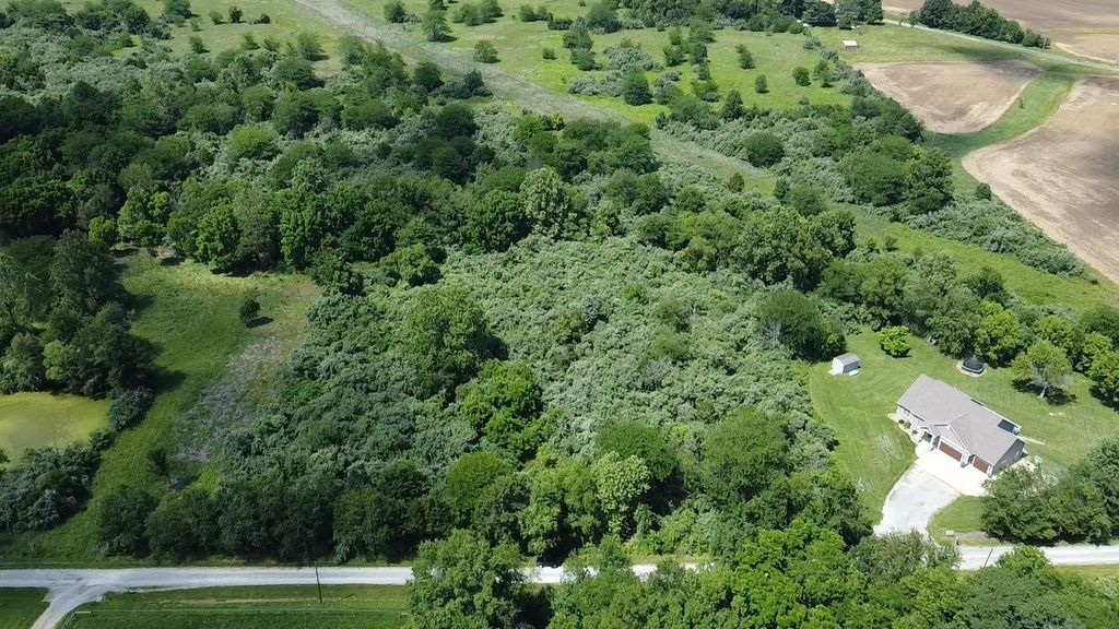 Image 5 of property listing at 0 E Boyd Road, Mt Vernon, IL 62864