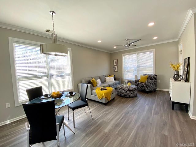 1 Charles Pond Drive 4-425, Coram, NY 11727