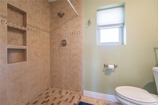 321 Bayshore Dr, Corpus Christi, TX 78412
