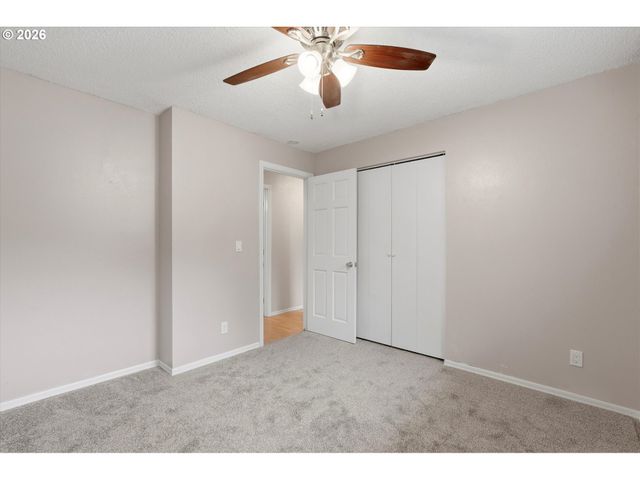 1543 Ne 16TH Way, Gresham, OR 97030