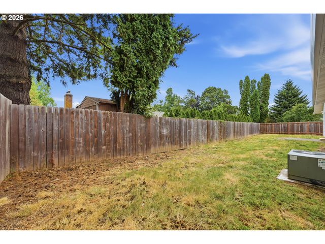 1543 Ne 16TH Way, Gresham, OR 97030