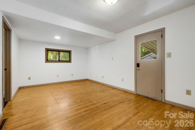 22 Jarrett Street, Asheville, NC 28806