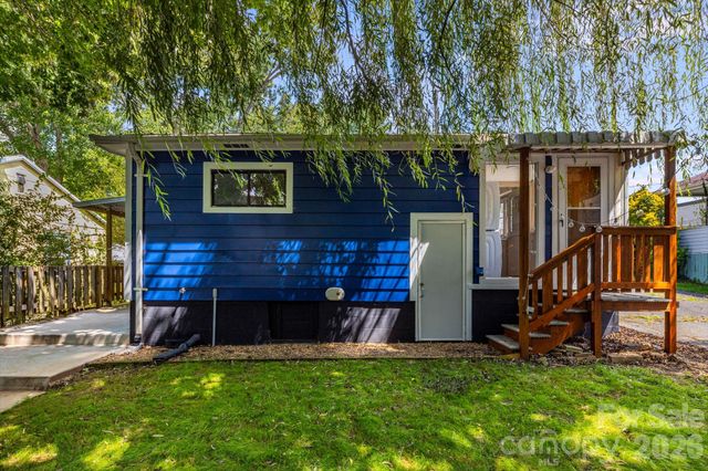 22 Jarrett Street, Asheville, NC 28806