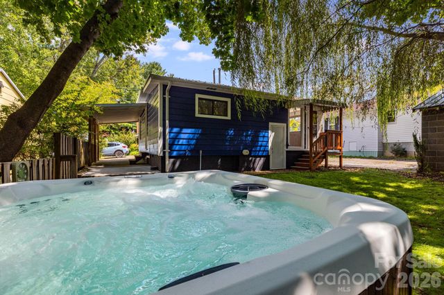 22 Jarrett Street, Asheville, NC 28806