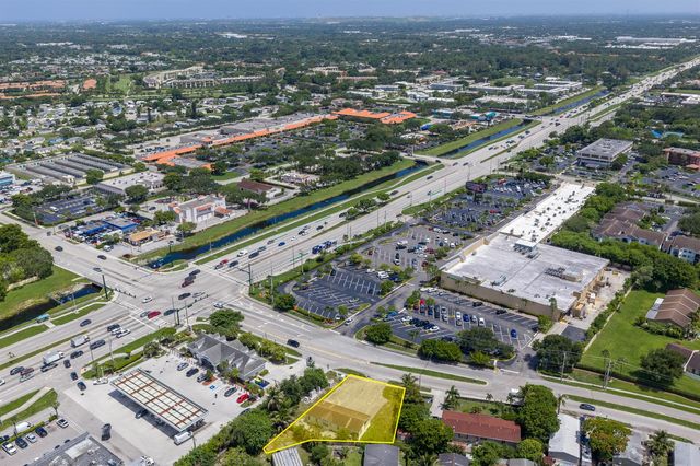 10105 SW Sandalfoot Boulevard, Boca Raton, FL 33428