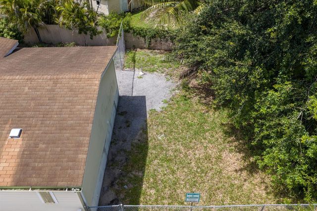 10105 SW Sandalfoot Boulevard, Boca Raton, FL 33428