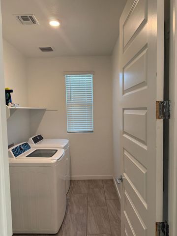 1123 E Newland Drive, Chandler, AZ 85286