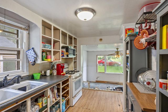 218 Edgar Street, Lakeview, MI 48850