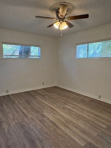 5011 W UNIVERSITY Boulevard, Dallas, TX 75209