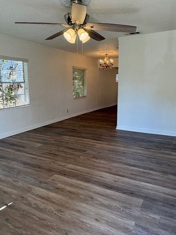 5011 W UNIVERSITY Boulevard, Dallas, TX 75209