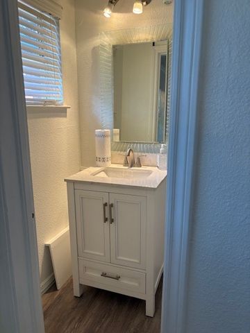 5011 W UNIVERSITY Boulevard, Dallas, TX 75209