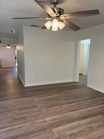 5011 W UNIVERSITY Boulevard, Dallas, TX 75209